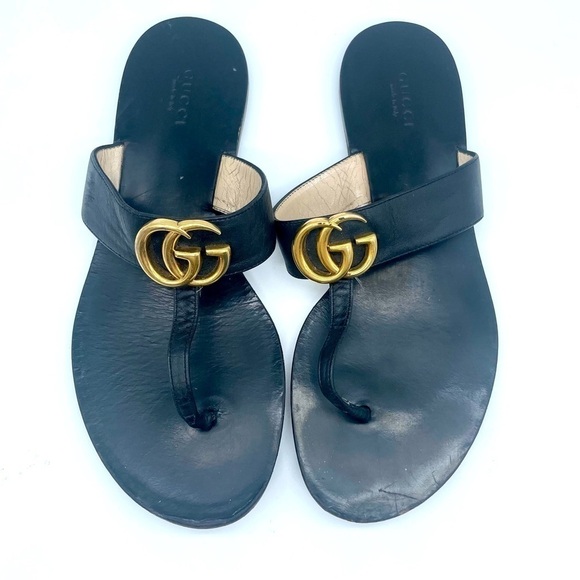 Gucci Shoes - Gucci Black leather double GG lifford thong flat sandals 38